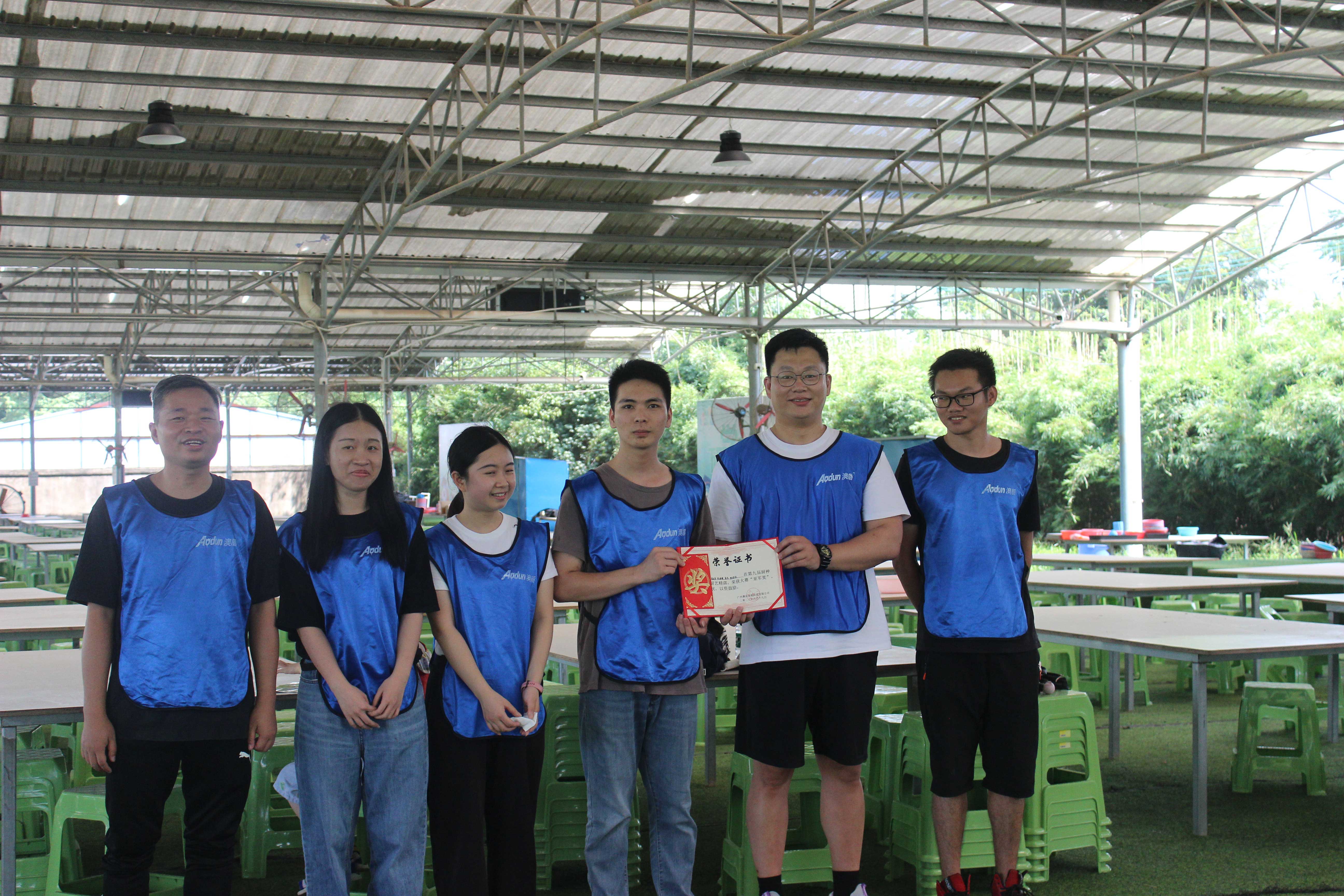 c3d4d8869fe4b3a6b7764d2440972f9a.jpg 006.jpg